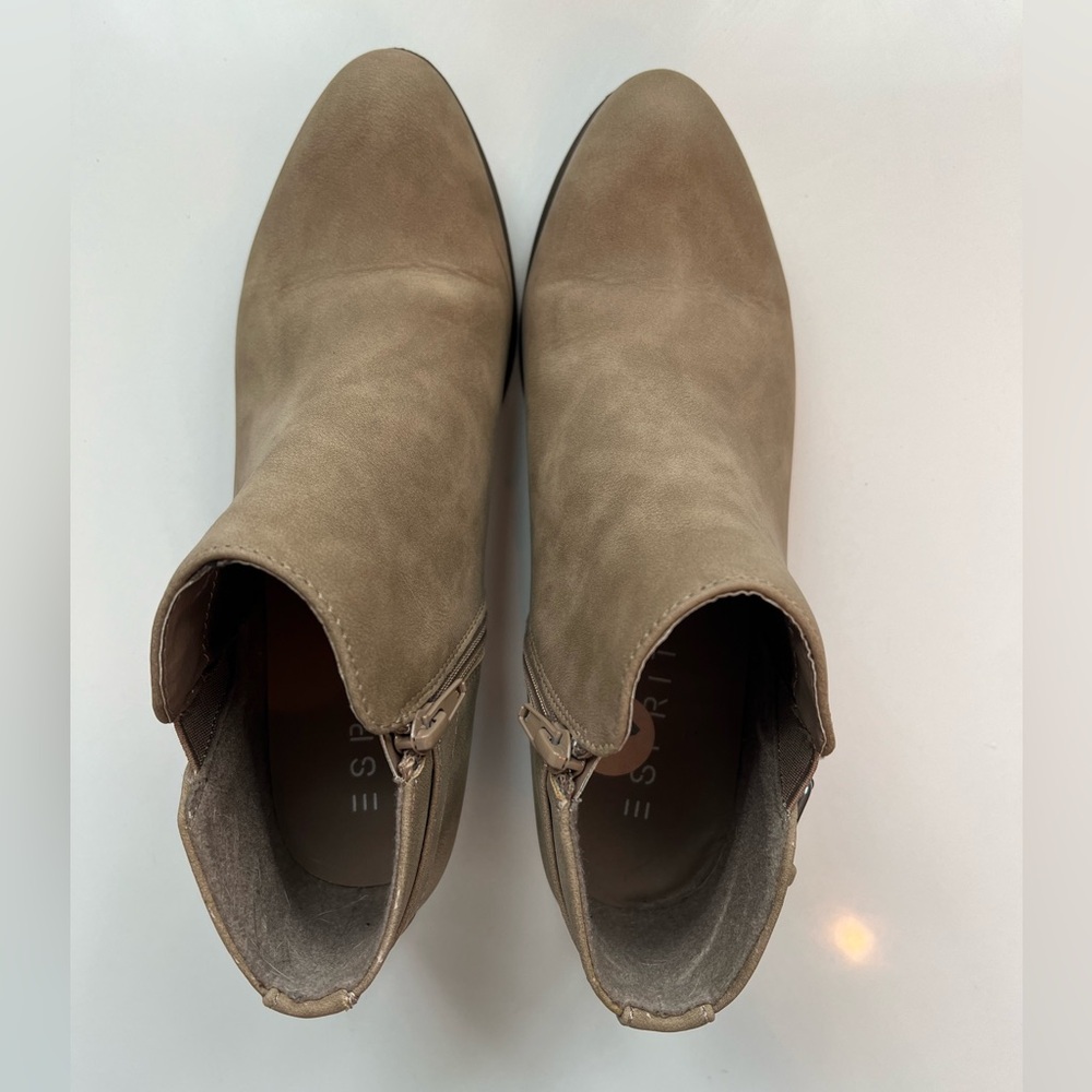 Spirit Tan Ankle Boots
